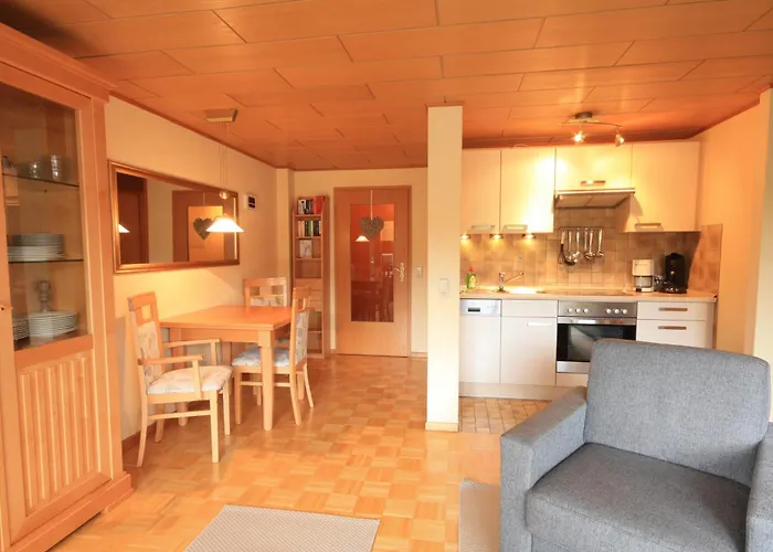 Daire Maximilian Mit Balkon *