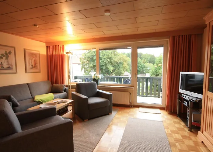 Daire Maximilian Mit Balkon